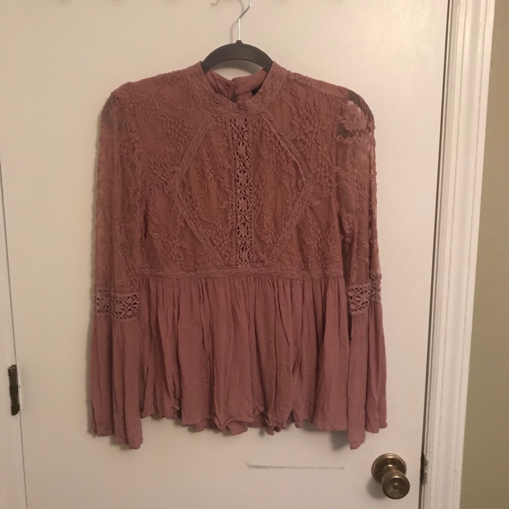 American eagle mauve top